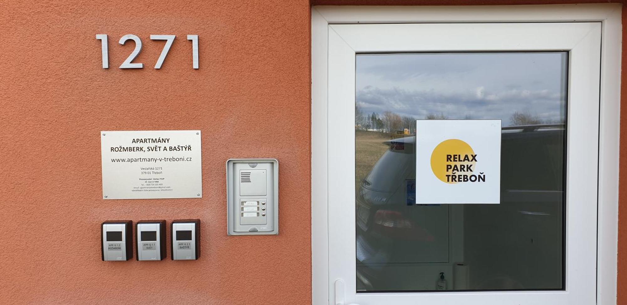 Ubytovani Trebon - Apartmany Rozmberk, Svet A Bastyr Bagian luar foto