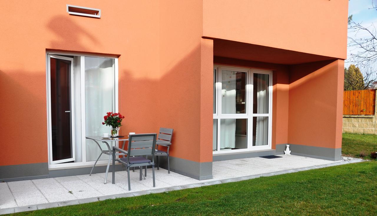 Ubytovani Trebon - Apartmany Rozmberk, Svet A Bastyr Bagian luar foto